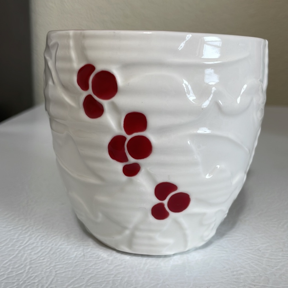 Starbucks Vintage White And Red Mug. Excellent Condition. - Picture 3 of 7